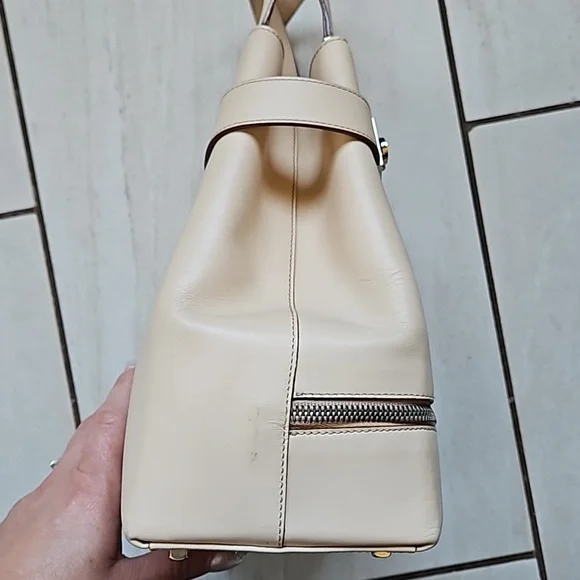 Salvatore Ferragamo Leather Handbag Silver Logo Hardware - Picture 5 of 13